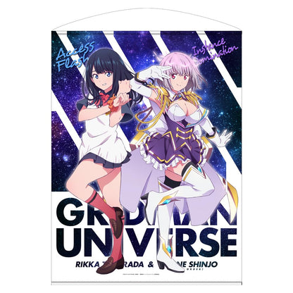 【公式】コスパ グリッドマン ユニバース 描き下ろし 新条アカネ（ニューオーダー） ＆ 宝多六花 100cmタペストリー